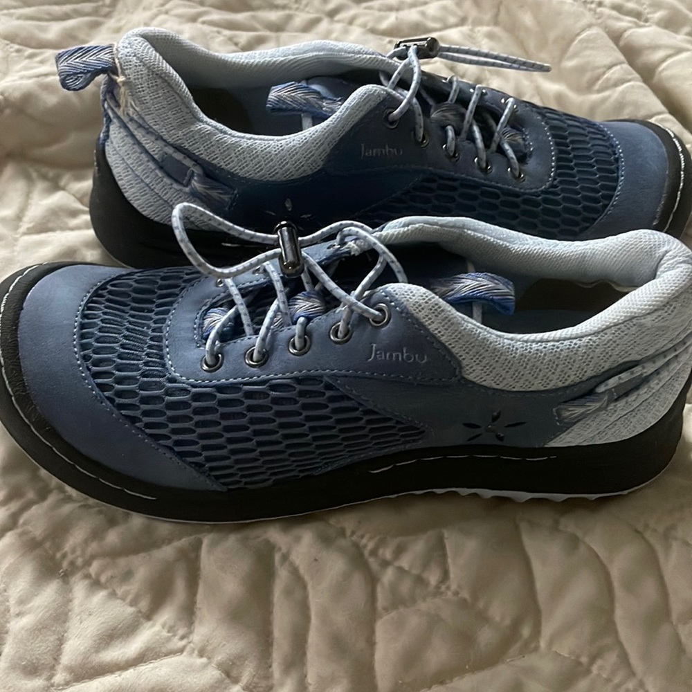 Jambu shoes